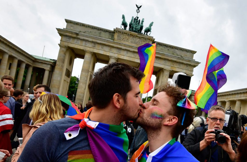 10+ cтран, легализовавших однополые браки в 2017