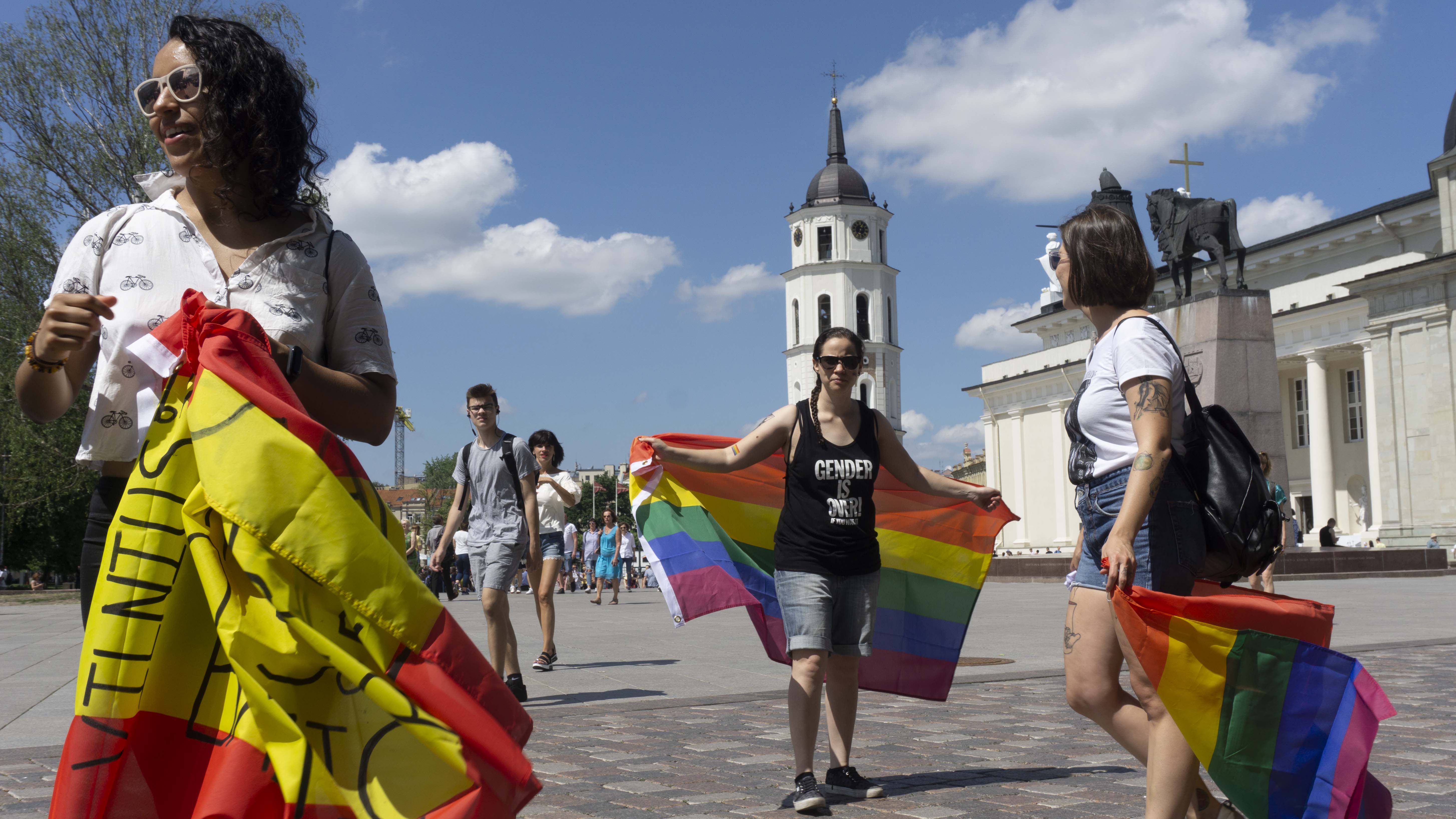 Самый масштабный гей-парад Балтики — в ярких фотографиях
