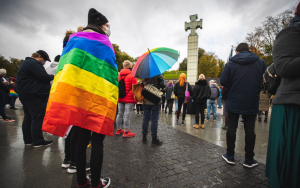 ФОТО ⟩ В Таллинне прошла демонстрация за всеобщее право на брак