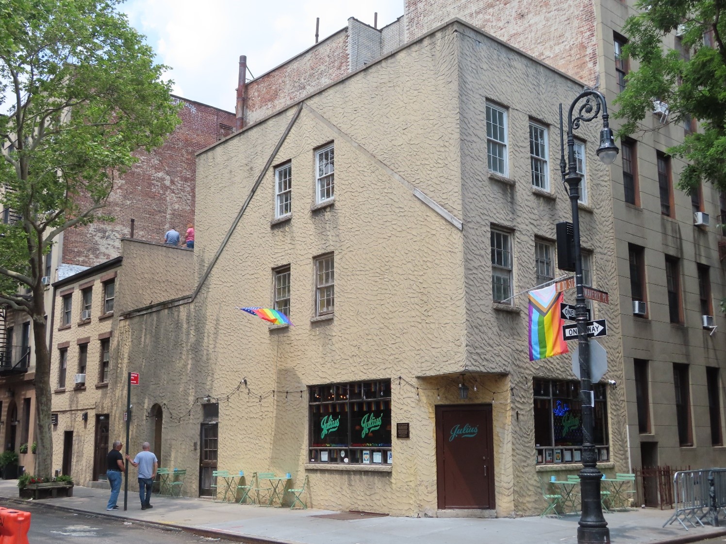 ЛГБТ-бар Нью-Йорка стал официальной достопримечательностью